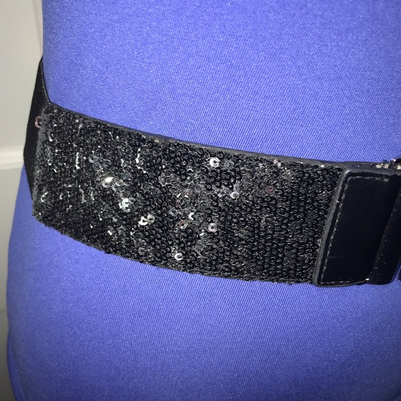 BCBGMaxAzria Sequin Belt Front Closure - Picture 3 of 8